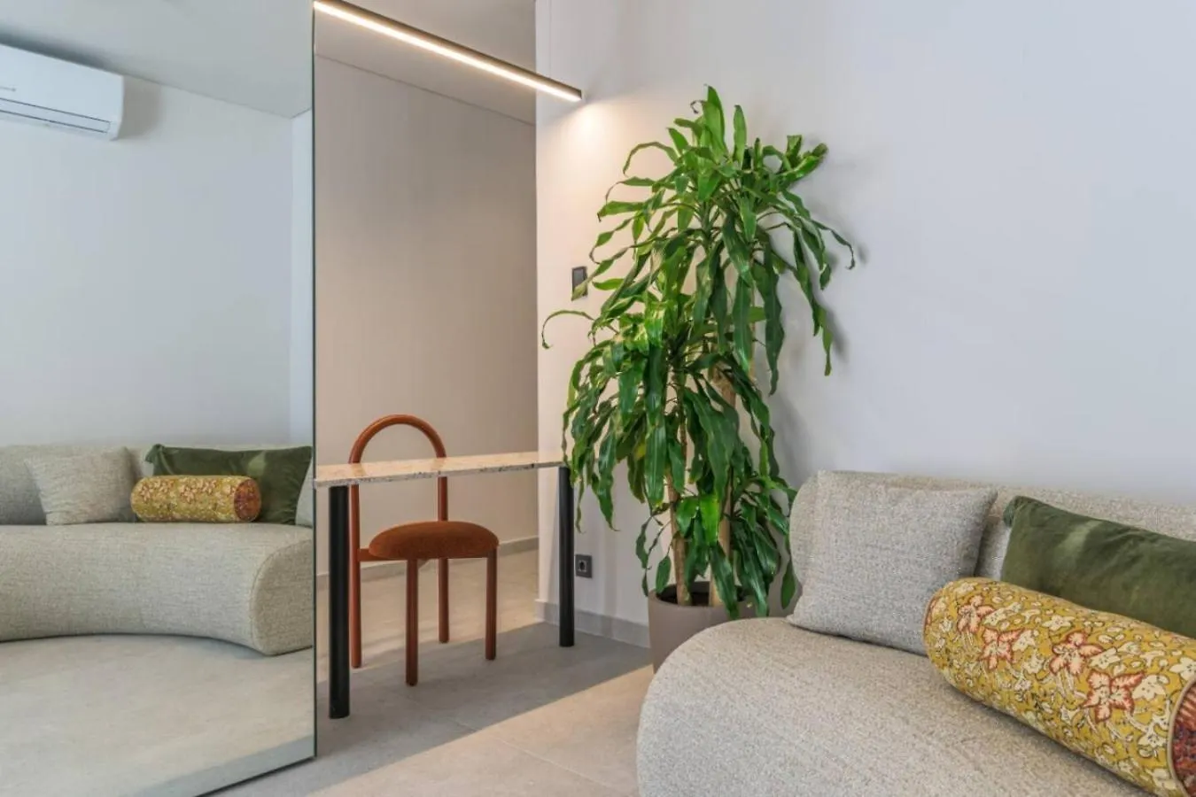 Boho Studio Wild Flowers In Mar Mikhael Bejrut Apartament